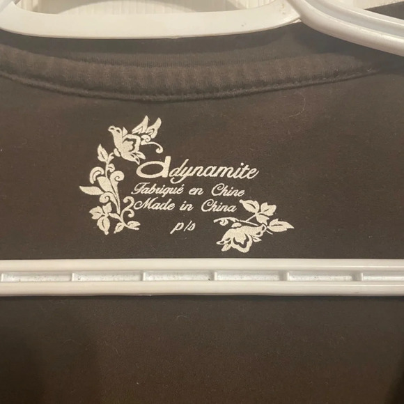 Woman’s dynamite shirt​​ - Picture 2 of 3